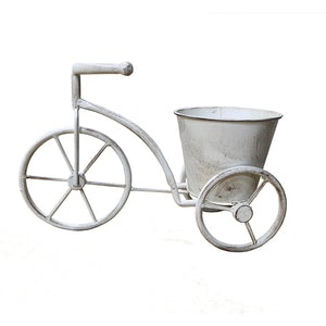 FRENCH COUNTRY TRIANGLE W/POT PLANTER